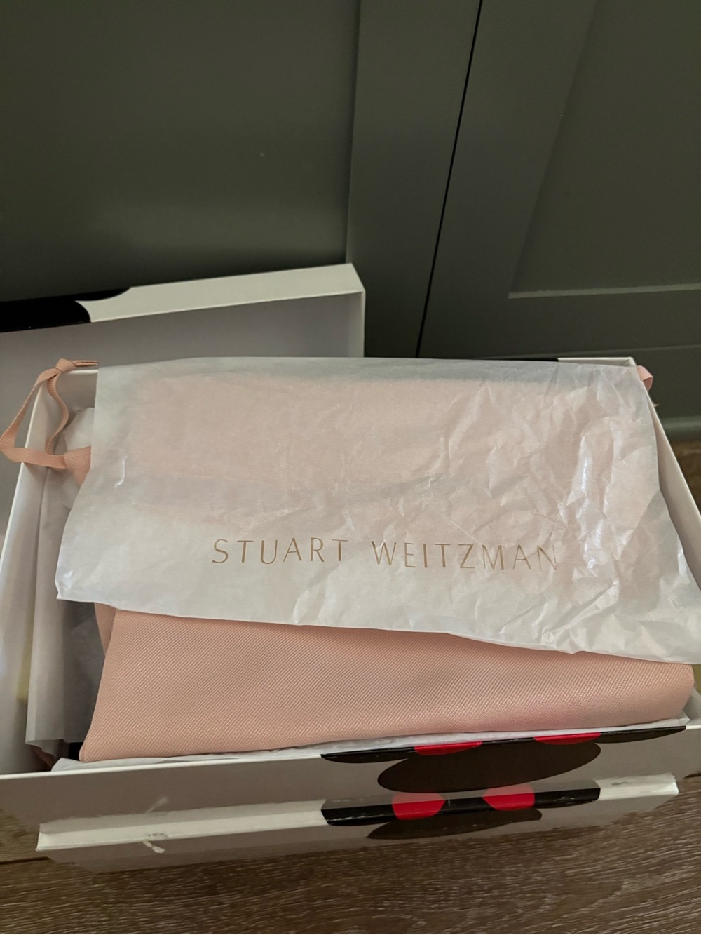 New in Box Disney x Stuart Weitzman Minnie and Mickey Heels Size 8 - Picture 13 of 15